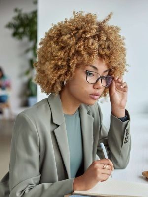 Women Thinking